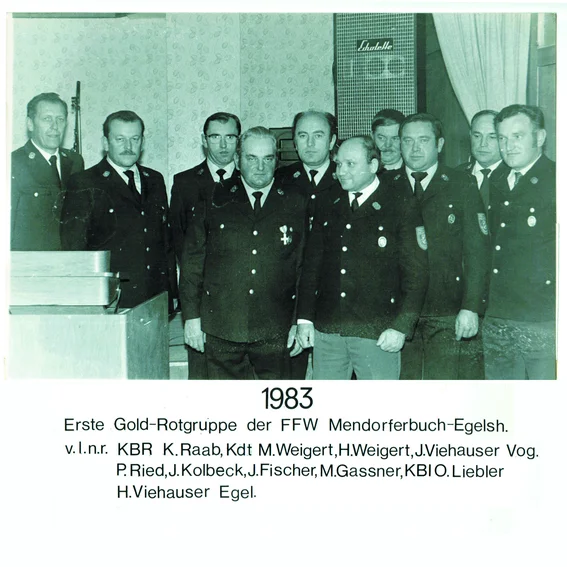Bild-1.-Rot-Gold-Gruppe.jpg